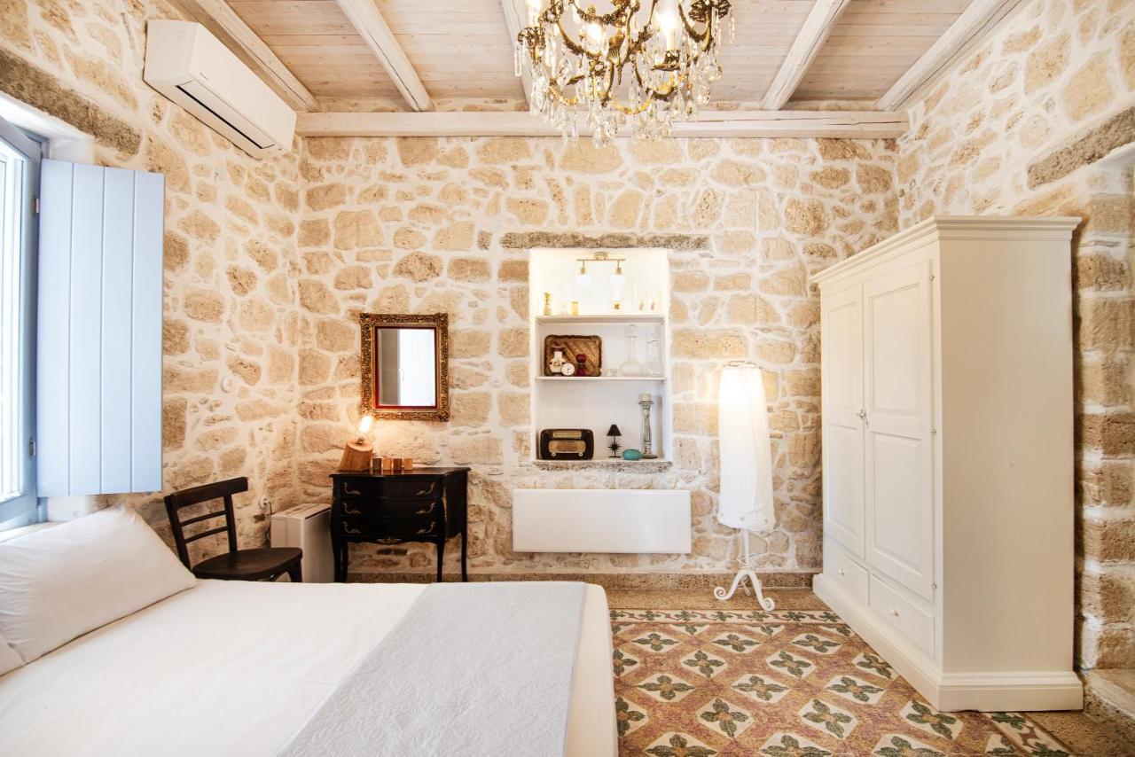 Terra E Sole Spa Suite Aegina Vathi  Bagian luar foto