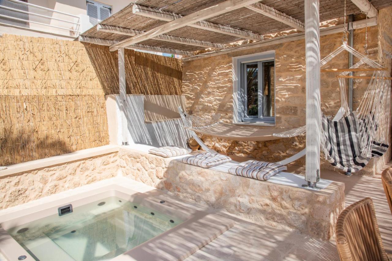 Terra E Sole Spa Suite Aegina Vathi  Bagian luar foto